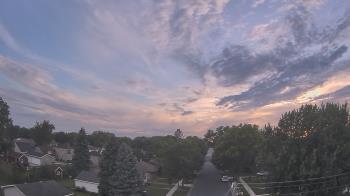 Weather camera view of Sibley East Middle and High School.