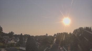 Weather camera view of Sibley East Middle and High School.