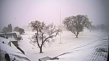 Weather camera view of Highland Meadows Golf Club.