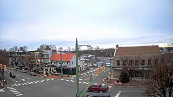 Weather camera view of JoJos Pizza.