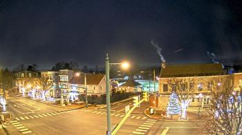 Weather camera view of JoJos Pizza.