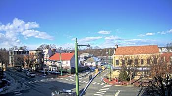 Weather camera view of JoJos Pizza.