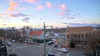 Weather camera view of JoJos Pizza.