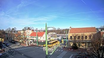 Weather camera view of JoJos Pizza.