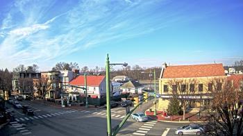 Weather camera view of JoJos Pizza.