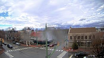 Weather camera view of JoJos Pizza.