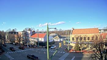 Weather camera view of JoJos Pizza.