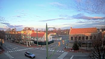 Weather camera view of JoJos Pizza.