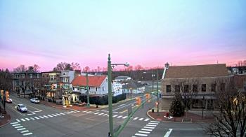 Weather camera view of JoJos Pizza.