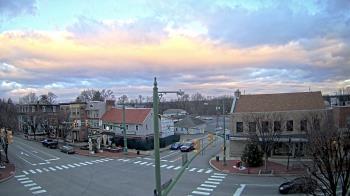 Weather camera view of JoJos Pizza.