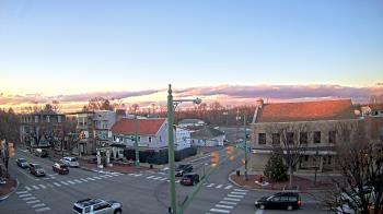 Weather camera view of JoJos Pizza.