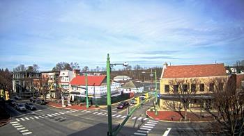 Weather camera view of JoJos Pizza.