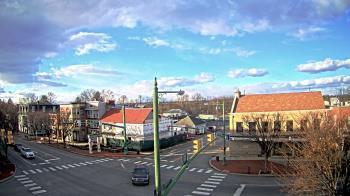 Weather camera view of JoJos Pizza.