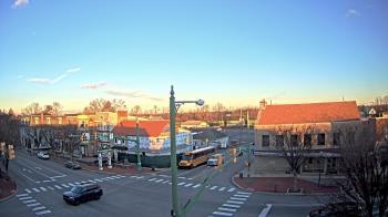 Weather camera view of JoJos Pizza.