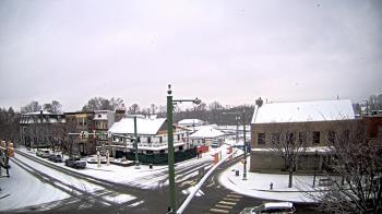Weather camera view of JoJos Pizza.