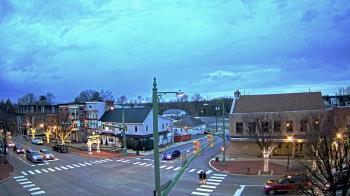 Weather camera view of JoJos Pizza.