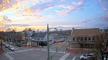 Weather camera view of JoJos Pizza.
