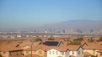 Weather camera view of Robert and Sandy Ellis ES.