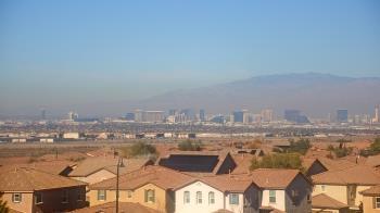 Weather camera view of Robert and Sandy Ellis ES.
