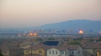 Weather camera view of Robert and Sandy Ellis ES.