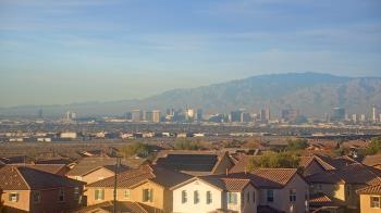 Weather camera view of Robert and Sandy Ellis ES.