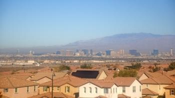 Weather camera view of Robert and Sandy Ellis ES.