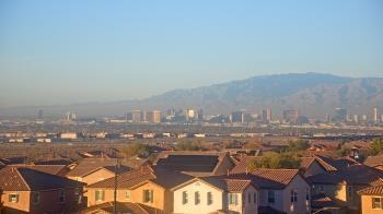 Weather camera view of Robert and Sandy Ellis ES.
