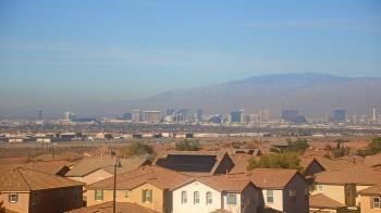 Weather camera view of Robert and Sandy Ellis ES.