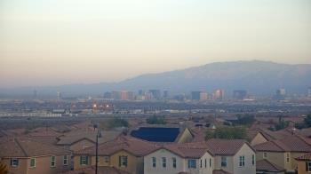 Weather camera view of Robert and Sandy Ellis ES.