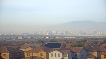 Weather camera view of Robert and Sandy Ellis ES.
