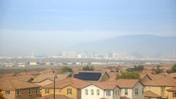 Weather camera view of Robert and Sandy Ellis ES.