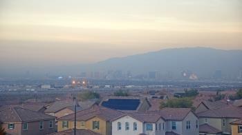 Weather camera view of Robert and Sandy Ellis ES.