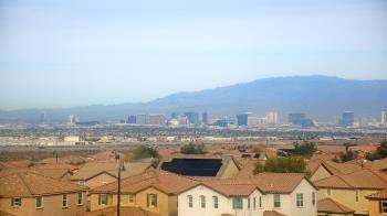 Weather camera view of Robert and Sandy Ellis ES.