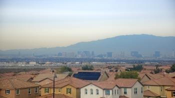 Weather camera view of Robert and Sandy Ellis ES.