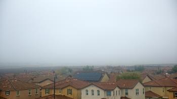 Weather camera view of Robert and Sandy Ellis ES.