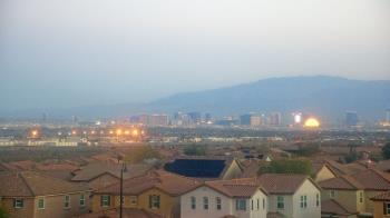 Weather camera view of Robert and Sandy Ellis ES.