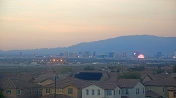 Weather camera view of Robert and Sandy Ellis ES.