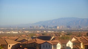 Weather camera view of Robert and Sandy Ellis ES.