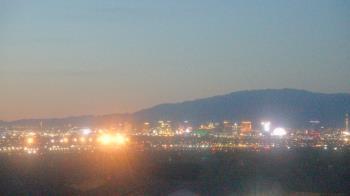 Weather camera view of Robert and Sandy Ellis ES.