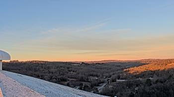 Weather camera view of Huntsville MS.