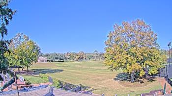 Weather camera view of Houston Country Club.