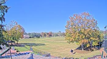 Weather camera view of Houston Country Club.