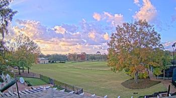 Weather camera view of Houston Country Club.