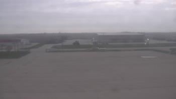 Weather camera view of Herscher Intermediate School.