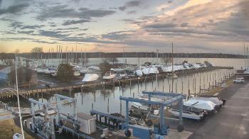 Weather camera view of Tidewater Marina.