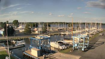 Weather camera view of Tidewater Marina.