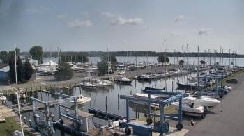 Weather camera view of Tidewater Marina.
