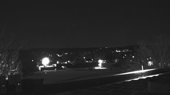 Weather camera view of Haverstraw Elementary School.