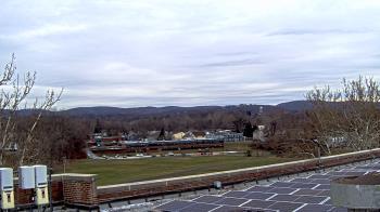 Weather camera view of Haverstraw Elementary School.