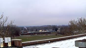 Weather camera view of Haverstraw Elementary School.